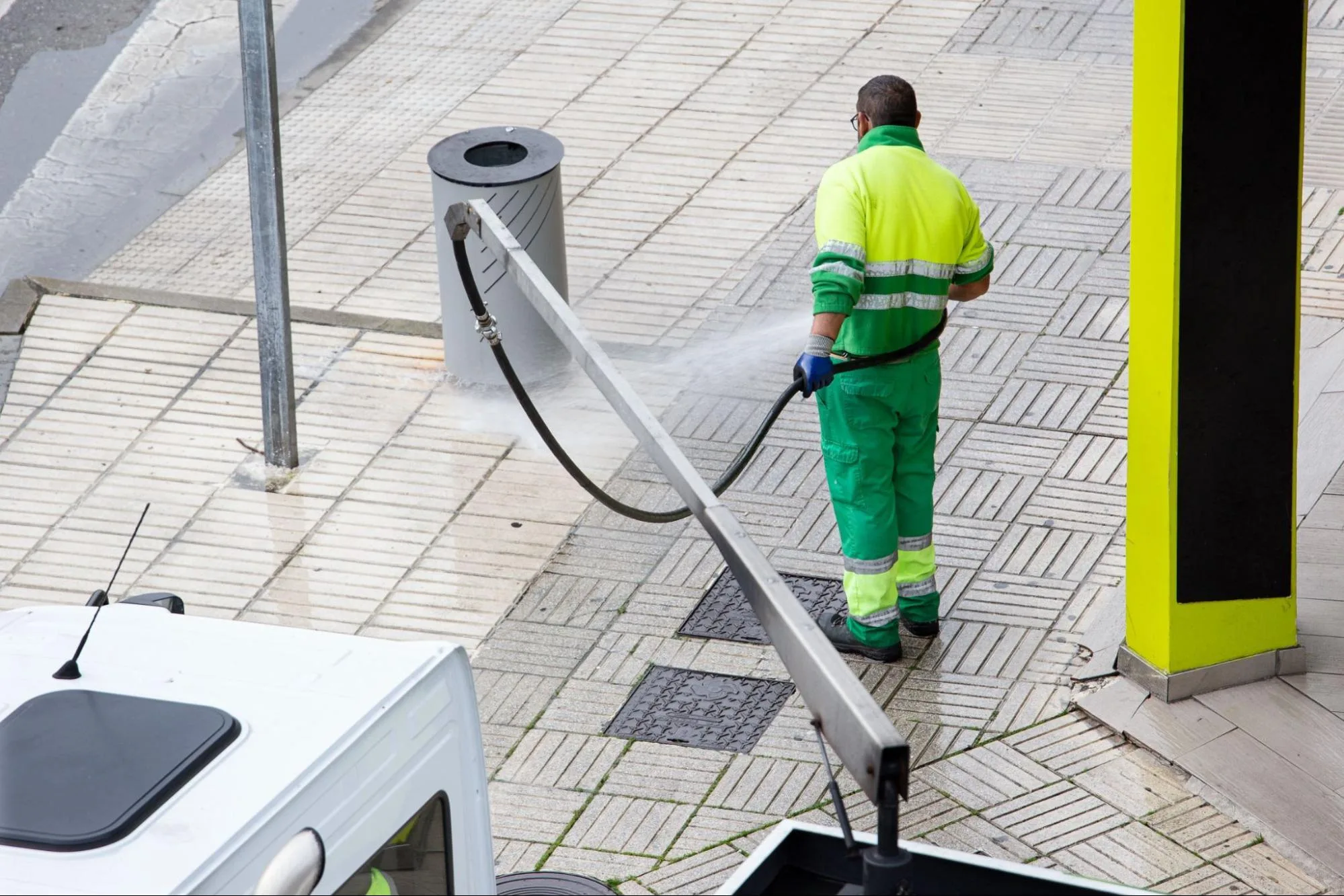 How a Commercial Surface Cleaner Helps Maintain Sidewalks and Parking Lots