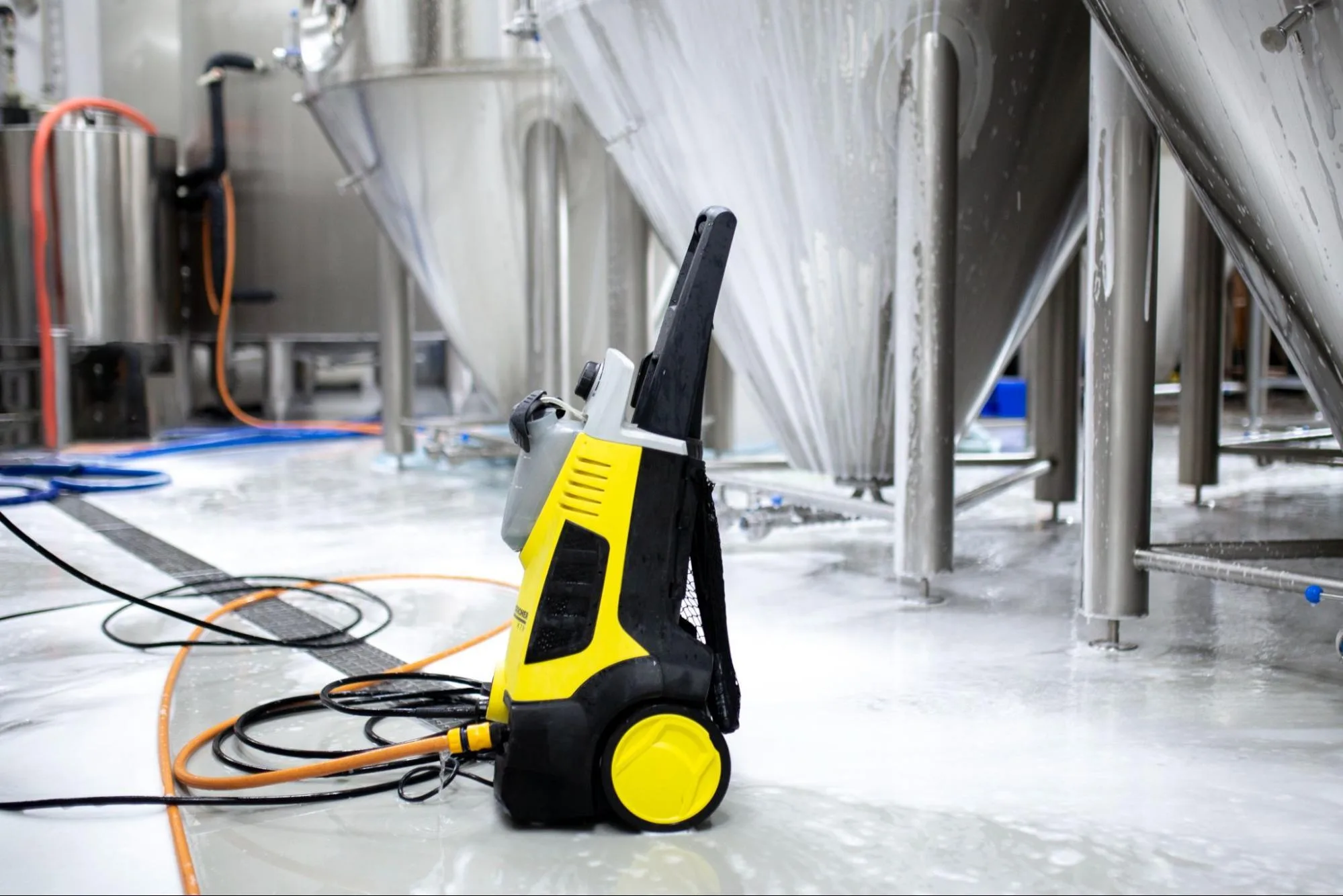 How Modern Technology Improves Pressure Washing Equipment Performance