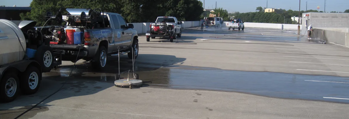 Pressure washing fleet trucks Atlanta