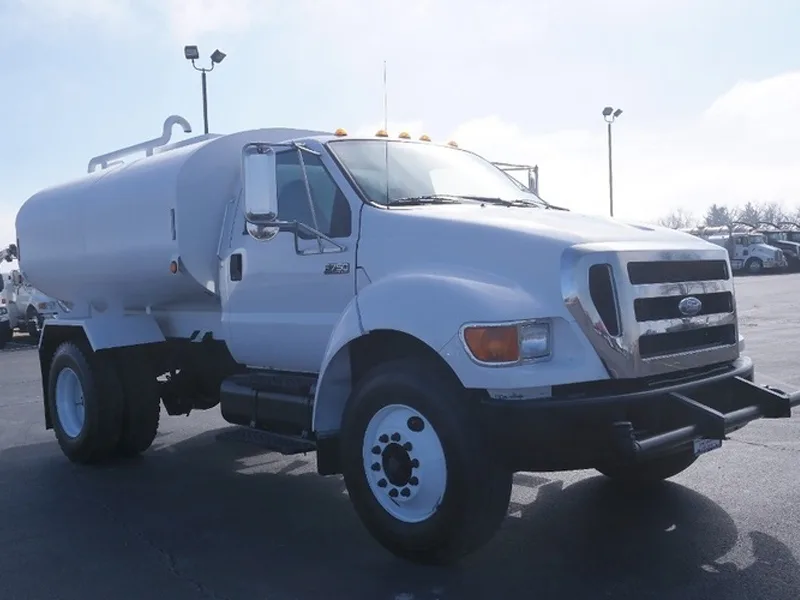 Water delivery truck service in Atlanta, Georgia